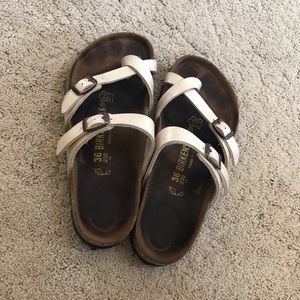 Pearl toe strap Birkenstocks